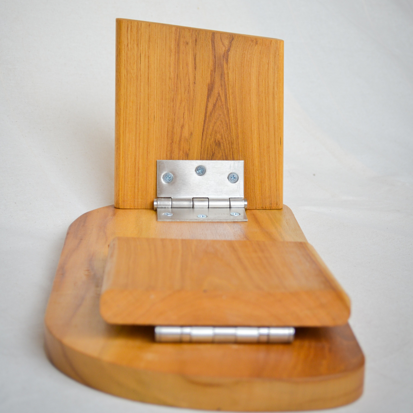 Banco de meditación: Teca Artesanal y Diseño Ergonómico